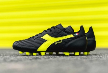 Diadora hãng giày đá bóng ưa thích của Marco Van Basten có gì hay?