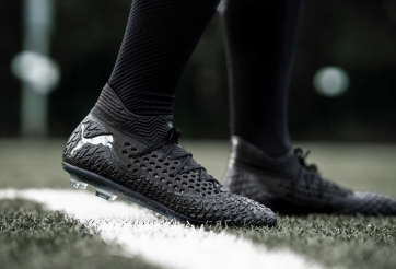 Puma giới thiệu thế hệ giày đá bóng mới với sắc đen lạ mắt