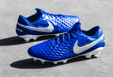 Chiêm ngưỡng giày đá bóng Kim cương xanh độc đáo Nike Tiempo 8 mới