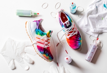 Adidas ra mắt bản phối Ultra Boost độc với họa tiết sặc sỡ