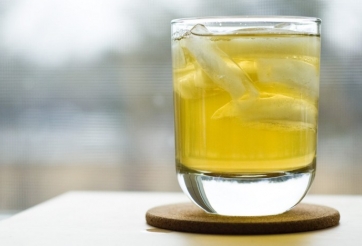 5 lợi ích bất ngờ khi uống đá hằng ngày