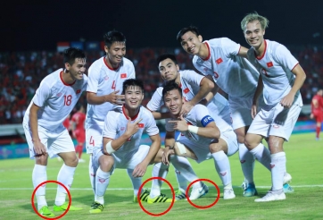 Soi giày sút tung lưới Indonesia của Duy Mạnh, Ngọc Hải và Tiến Linh 