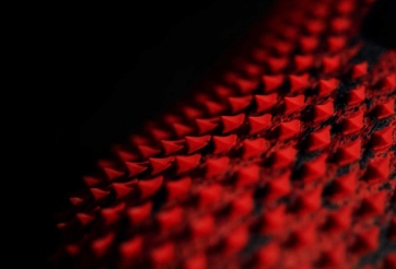 Adidas tung video hé lộ công nghệ giày đinh bí mật