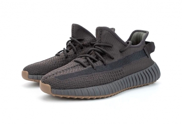 Cận cảnh Adidas Yeezy Boost 350 V2 'Cinder' và 'Marsh'