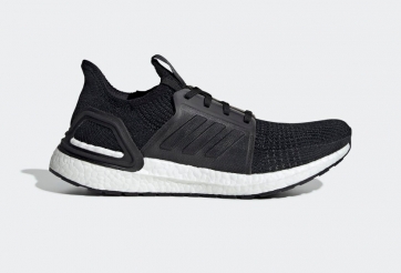 5 đôi Adidas UltraBoost giảm giá hấp dẫn trong tháng 2