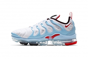 Nike tung ra VaporMax Plus chủ đề tình yêu với Chicago
