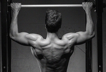 5 động tác tập lưng xô nhanh to với xà đơn gắn cửa tại nhà