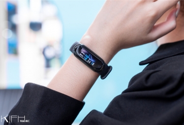 Ảnh trên tay thực tế của Xiaomi Mi Band 5