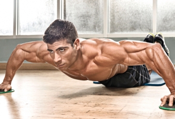 4 động tác không dùng tạ cực khó thử thách cơ ngực tại nhà