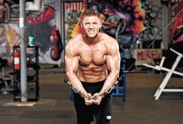 6 bài tập ngực hiệu quả không cần nằm đẩy tạ