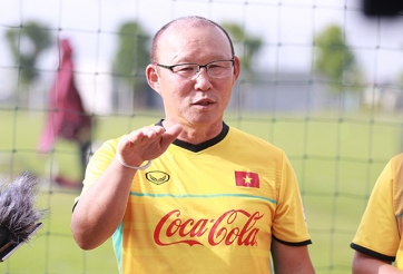 HLV Park Hang-seo vui mừng đón trụ cột hàng thủ trở lại