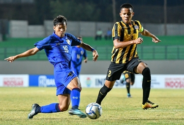 U16 Malaysia đánh bại U16 Lào với tỉ số tối thiểu, giành vé vào bán kết