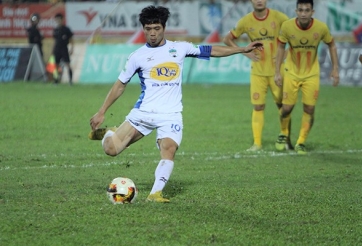 Công Phượng lập công, HAGL chính thức trụ hạng