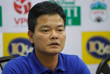 Thắng 'chung kết ngược', HLV Nam Định vẫn thận trọng
