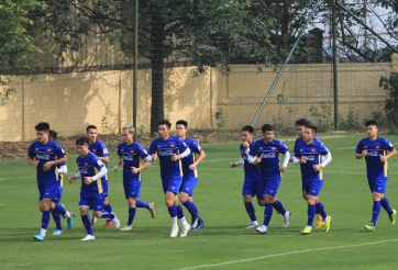 Một cầu thủ bất ngờ vắng mặt trong buổi tập đầu tiên của ĐTVN