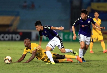 Chia điểm trước Khánh Hòa, CLB Hà Nội đánh mất ngôi đầu bảng