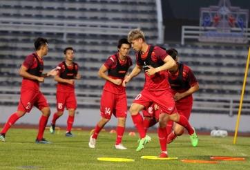 Công Phượng, Tuấn Anh hào hứng trong buổi tập đầu tiên cùng ĐTVN