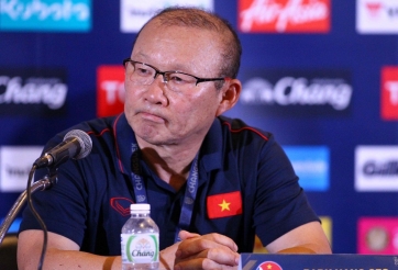 'Không nên lấy tình cảm để bù đắp tiền lương cho ông Park'