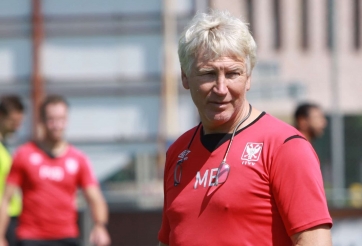 HLV trưởng Sint-Truiden: 'Công Phượng, cậu là cầu thủ vô cùng tài năng'