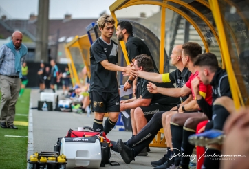 Tương lai Công Phượng bị đe dọa sau quyết định của HLV Sint-Truiden?