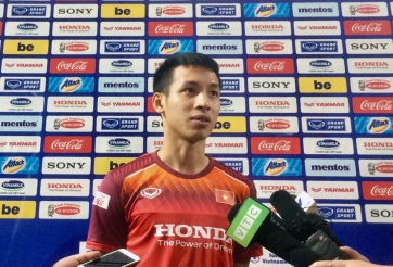 Hùng Dũng: 'Việt Nam đang chịu áp lực phải thắng Thái Lan'