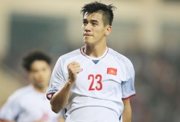 VIDEO: Tiến Linh lập cú đúp giúp U22 Việt Nam đánh bại Trung Quốc