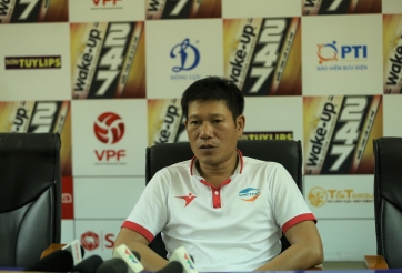 VIDEO: HLV Hải Biên bức xúc khi chấn thương của Quế Ngọc Hải và Trọng Đại không được quan tâm