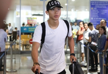 Văn Hậu chính thức về nước, sẵn sàng hội quân cùng ĐT Việt Nam