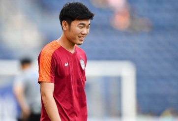 VIDEO: Xuân Trường tươi cười trấn an người hâm mộ 