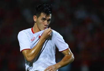 VIDEO: Tiến Linh dứt điểm đẳng cấp nâng tỉ số lên 3-0