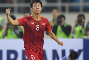 Sao trẻ HAGL: 'Các anh lớn đã khuyên em rất nhiều khi lên tuyển'