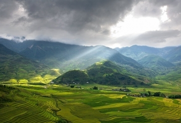 30/4 đi đâu? Những cung đường phượt tháng tư đầy quyến rũ 