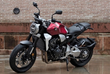 Đánh giá xe Honda CB1000R - Hiệu năng mạnh mẽ, phong cách ấn tượng