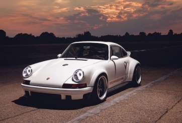 Siêu xe Porsche 911 sản xuất từ 30 năm trước có mức giá 1,8 triệu USD