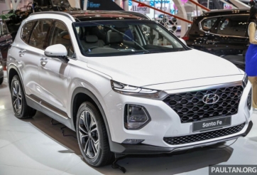 'Chào sân' Đông Nam Á, Hyundai Santa Fe 2019 có giá bán từ 803 triệu đồng.