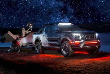 Choáng ngợp trước phiên bản thiên văn học của Nissan Navara