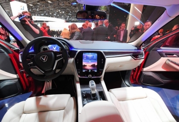 Nội thất xe VinFast: Long lanh như xe nhập