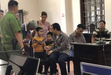 Xét xử vụ tài xế Innova đi lùi trên cao tốc: Đã có bản án