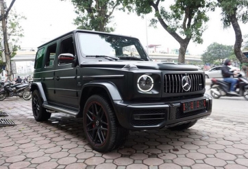 Chủ tịch cafe Trung Nguyên mua bộ đôi Mercedes-AMG G63 Edition 1