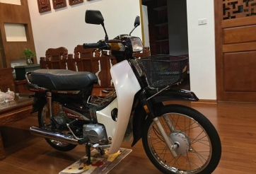 'Dân chơi' bán xe Honda Dream với giá hàng chục cây vàng 9999