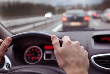 10 lưu ý tài xế nên 'khắc cốt ghi tâm' để lái xe an toàn