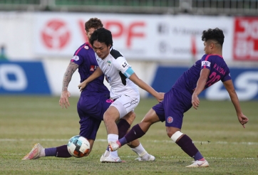 Thua Sài Gòn, HLV HAGL lại đổ lỗi cho trọng tài