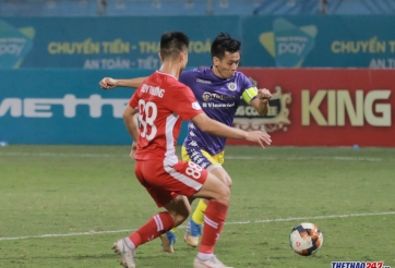 VIDEO: Cận cảnh tình huống va chạm giữa Khắc Ngọc và Tấn Tài