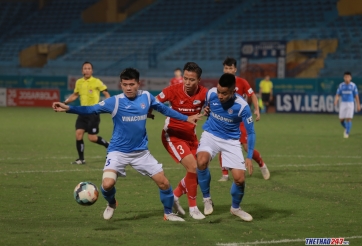 VIDEO: Mạc Hồng Quân cổ vũ Quảng Ninh sau khi giúp Hải Phòng trụ hạng