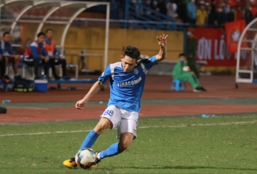 VIDEO: Viettel khóa chặt tài năng trẻ Hai Long