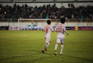 Người hùng HAGL: 'Cảm ơn bầu Đức đã đưa HLV Kiatisak về Pleiku'