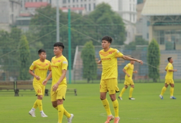 Bầu Đức chi viện 11 cầu thủ HAGL đội 'đàn em'