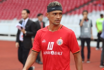 Đương kim vô địch V-League chuẩn bị ra mắt 'bom tấn' trên hàng công