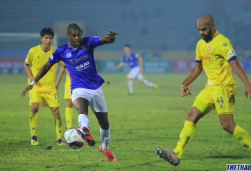 VIDEO: Vua phá lưới V-League giải tỏa 'cơn khát' bàn thắng