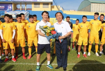 Bầu Đệ giải thích về văn bản 'có 1 không 2' ở CLB Thanh Hóa